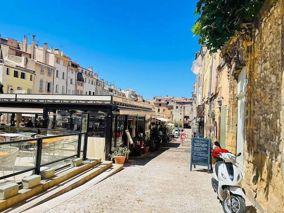 Cocon Provencal Dans Le Centre Historique Apartment Aix-en-Provence
